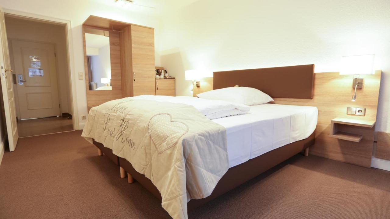 Hotel Waldhalle เมิล์น ภายนอก รูปภาพ