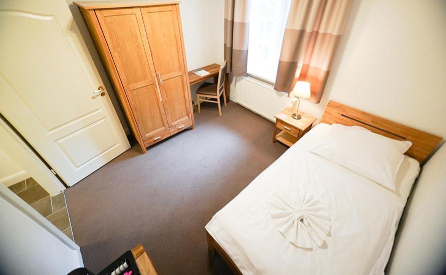 Hotel Waldhalle เมิล์น ภายนอก รูปภาพ