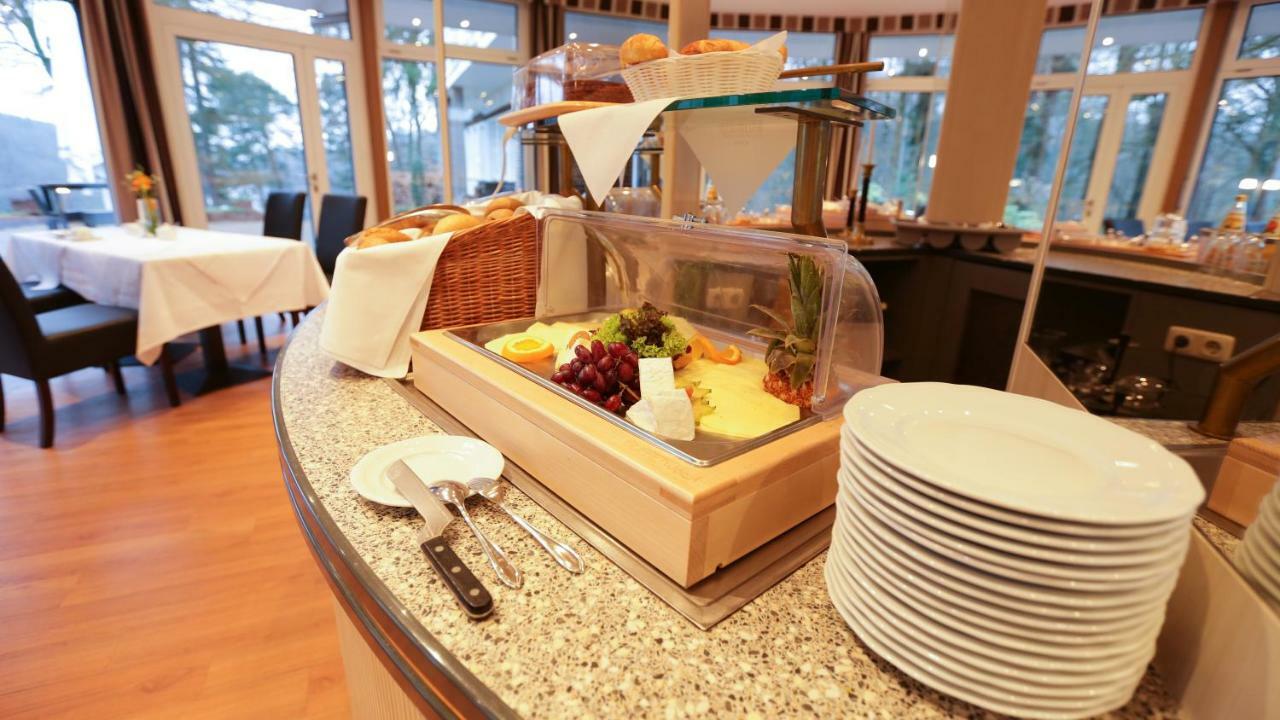 Hotel Waldhalle เมิล์น ภายนอก รูปภาพ