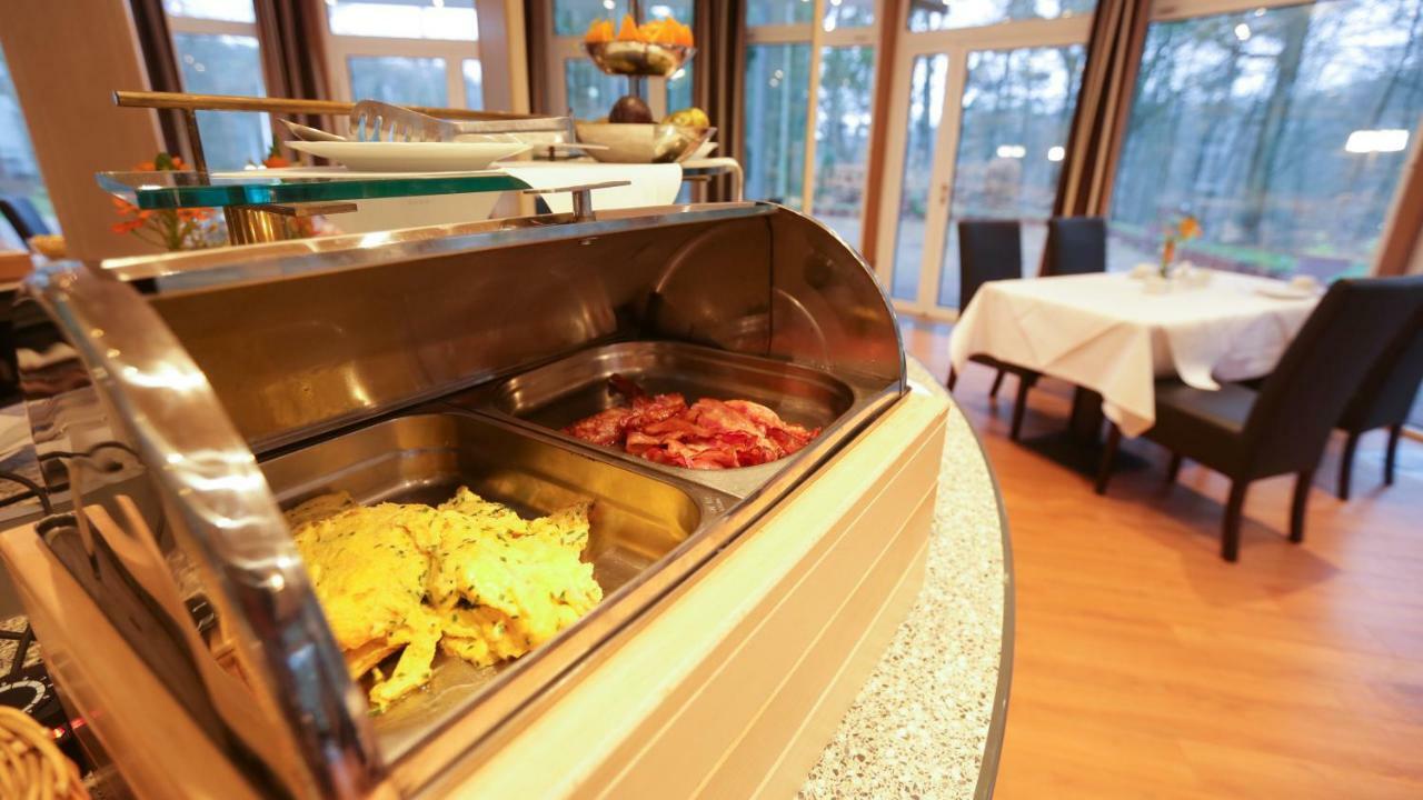 Hotel Waldhalle เมิล์น ภายนอก รูปภาพ